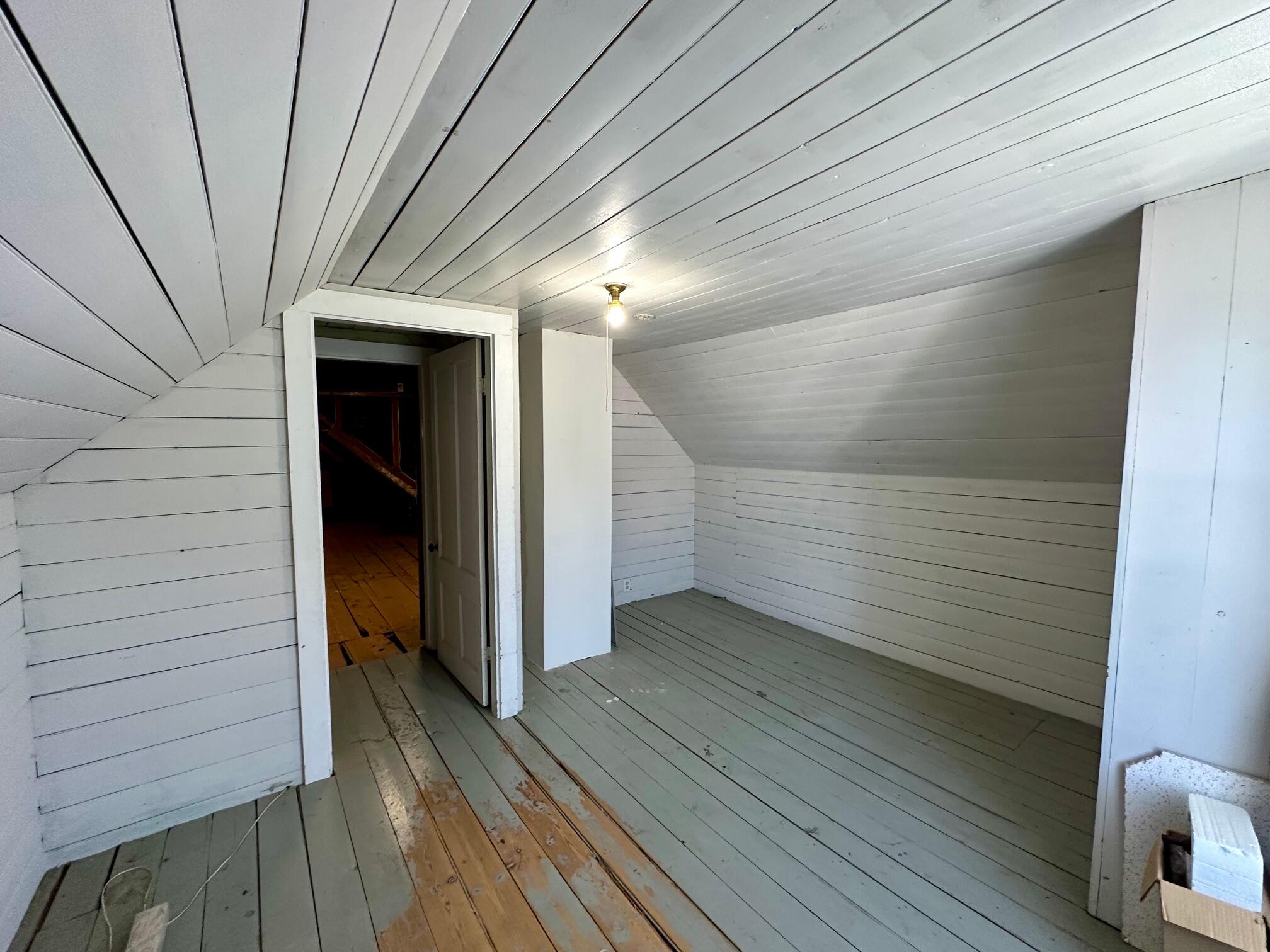 23 Holland Street Bangor ME 04401