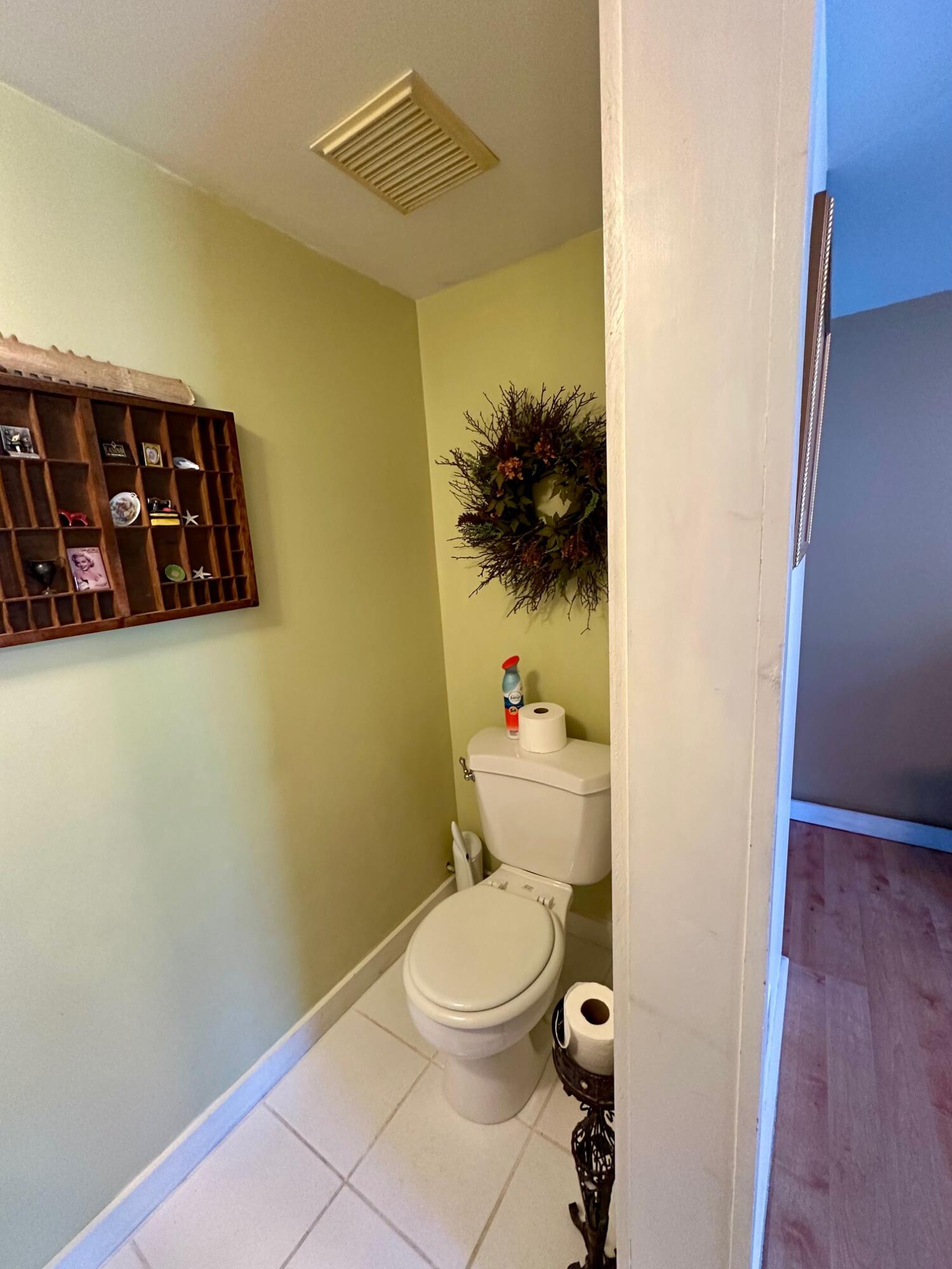 23 Holland Street Bangor ME 04401