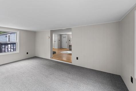 30 Sandalwood Circle Kittery ME 03904