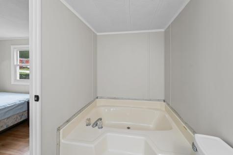 30 Sandalwood Circle Kittery ME 03904