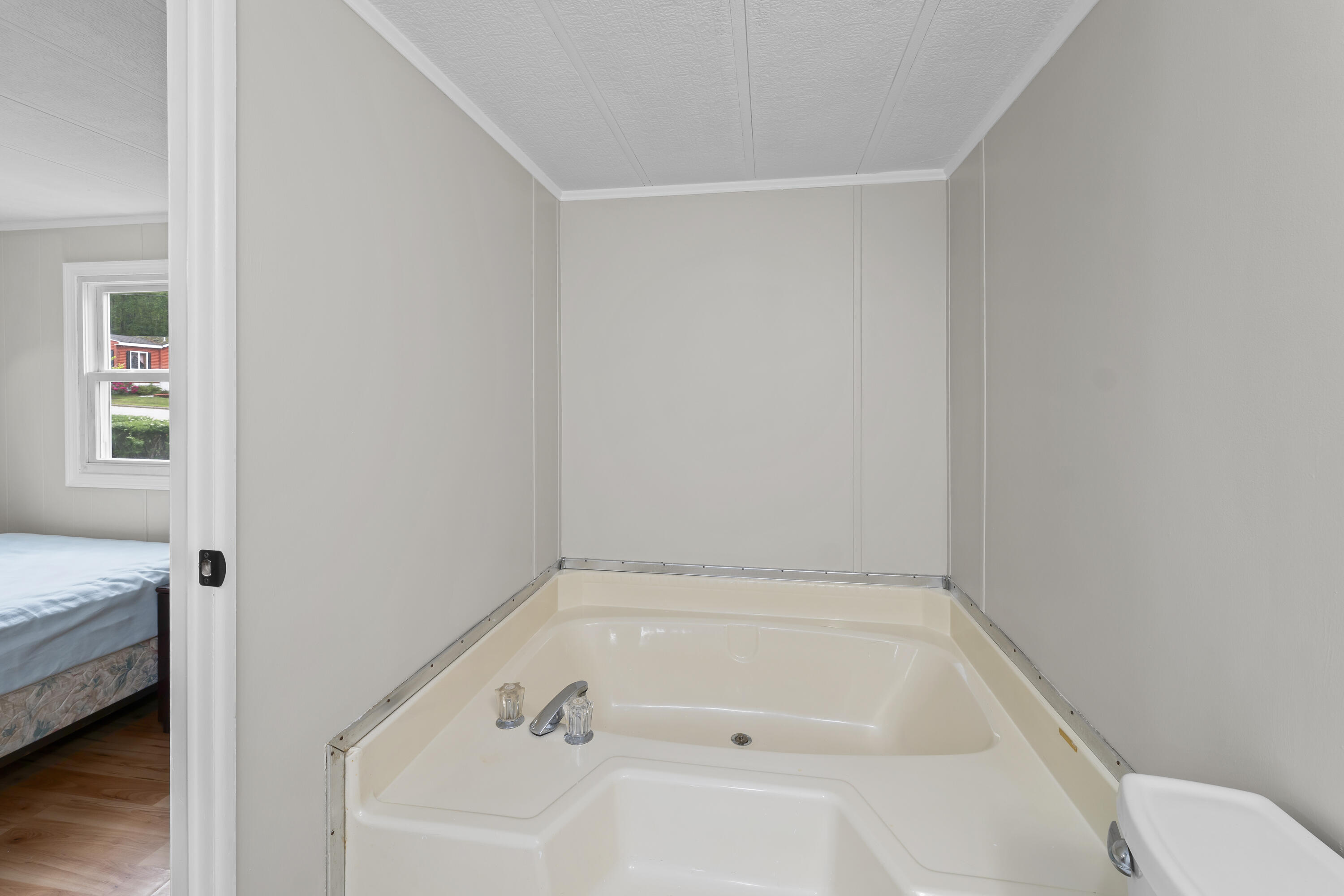 30 Sandalwood Circle Kittery ME 03904