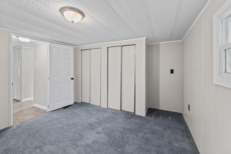 30 Sandalwood Circle Kittery ME 03904