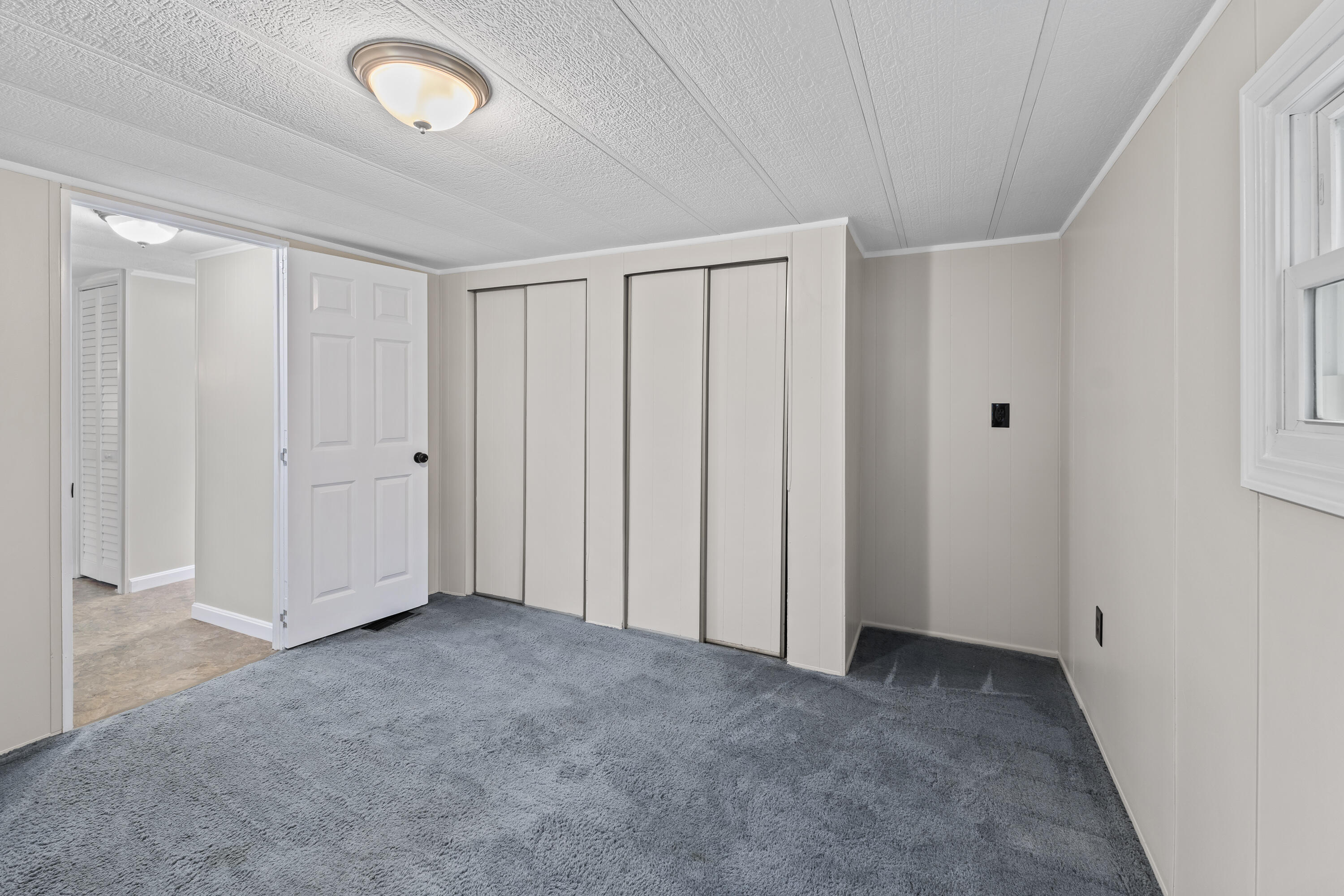 30 Sandalwood Circle Kittery ME 03904