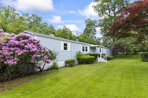 30 Sandalwood Circle Kittery ME 03904