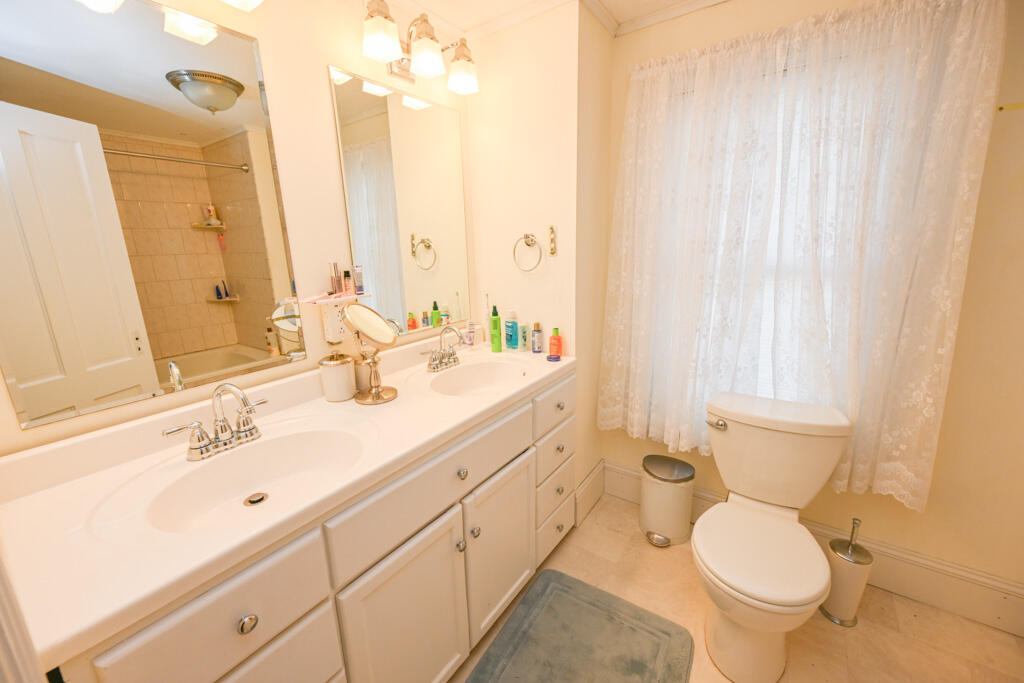 82 James Street Bangor ME 04401