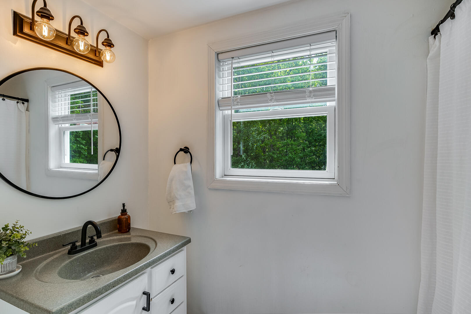 6 Emerald Court Berwick ME 03901