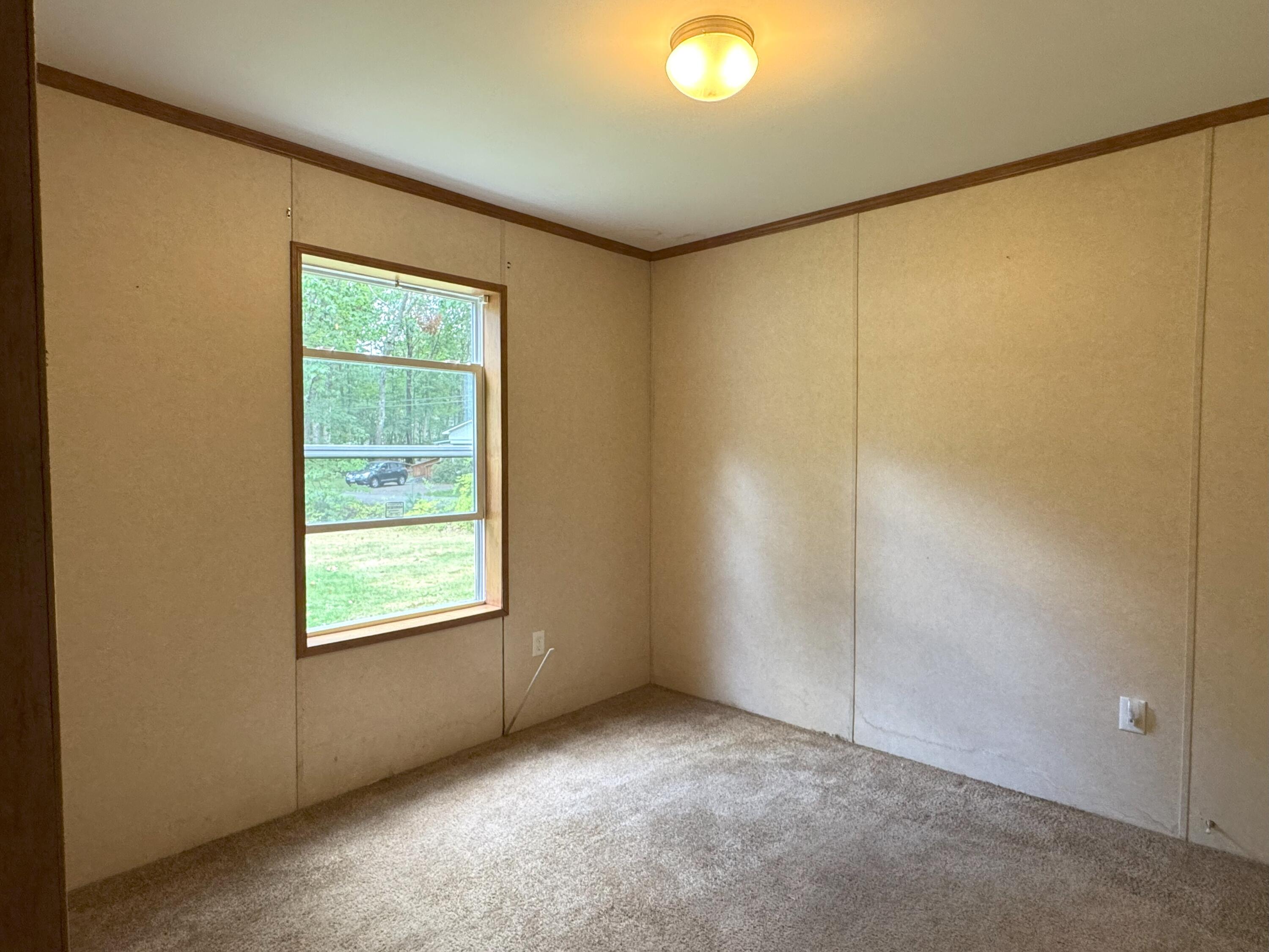 29 Red Fox Lane Sanford ME 04073