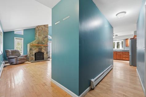 23 Cove Road Readfield ME 04355