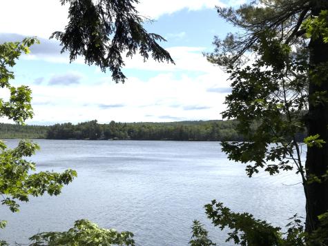 107 Haskell Avenue Raymond ME 04071