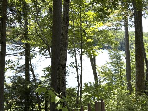 107 Haskell Avenue Raymond ME 04071