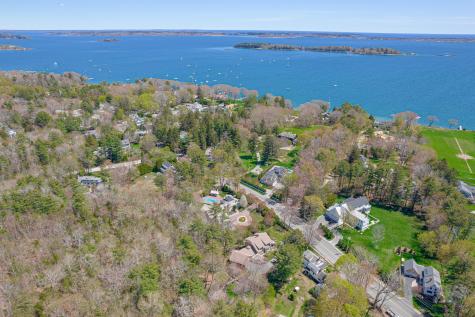 172 Foreside Road Falmouth ME 04105