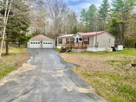 15 Barnett Way Gardiner ME 04345
