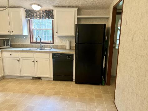 15 Barnett Way Gardiner ME 04345