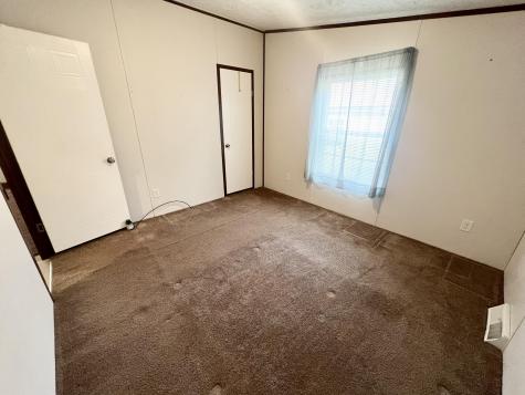 15 Barnett Way Gardiner ME 04345
