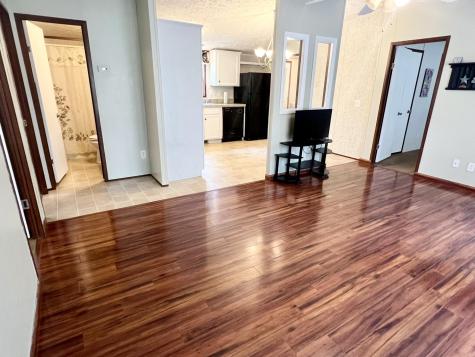 15 Barnett Way Gardiner ME 04345