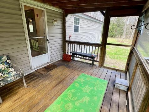 15 Barnett Way Gardiner ME 04345