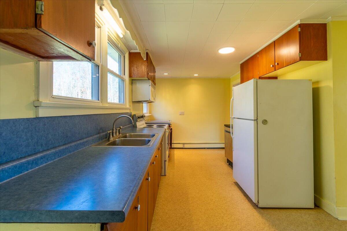 560 Belfast Road Camden ME 04843