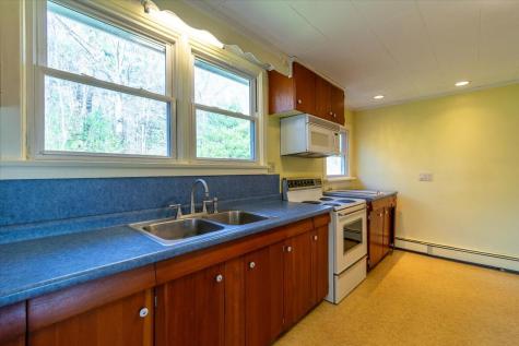 560 Belfast Road Camden ME 04843