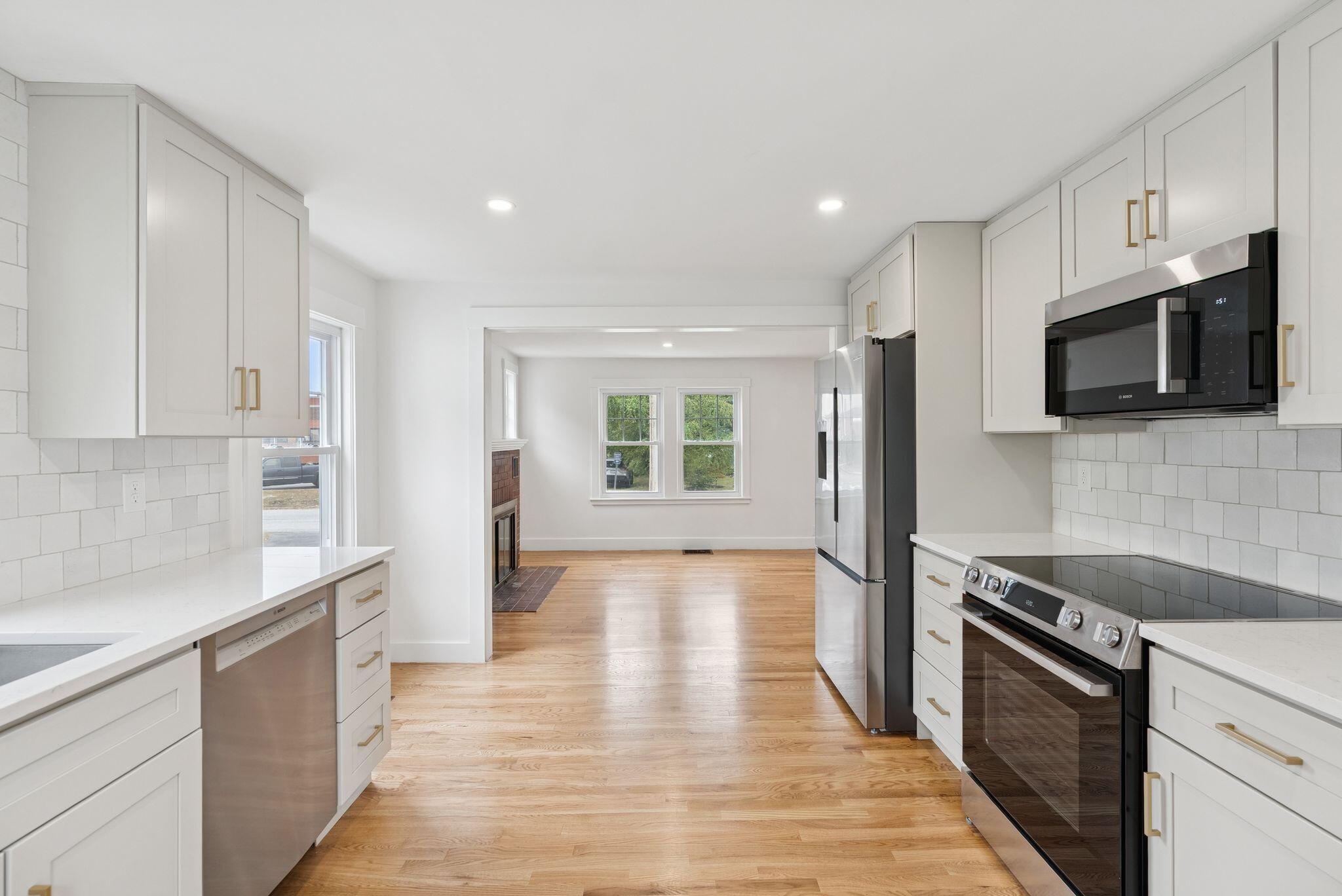 11 Westwood Avenue Scarborough ME 04074