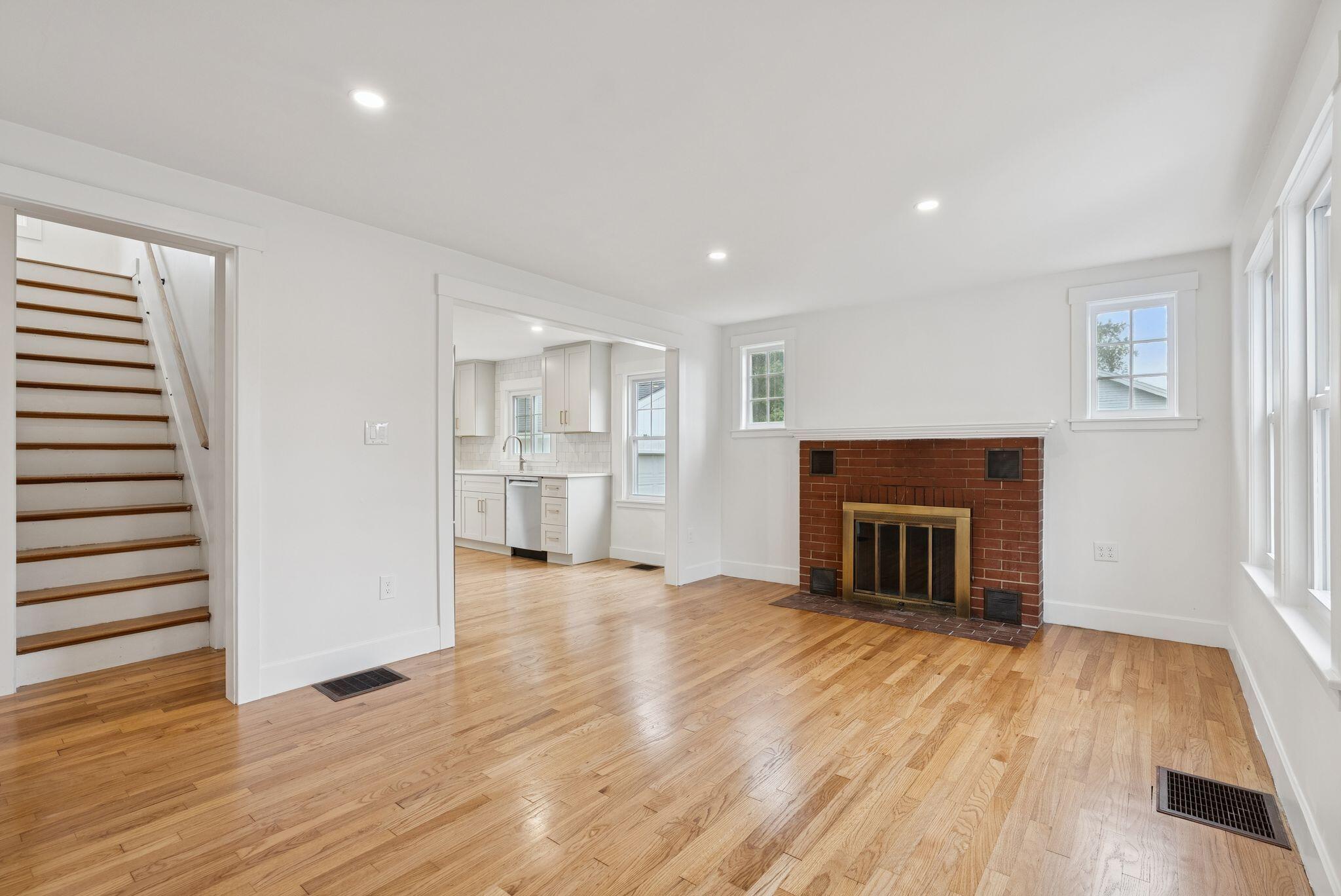 11 Westwood Avenue Scarborough ME 04074