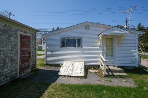 7 N Main Street Stonington ME 04681
