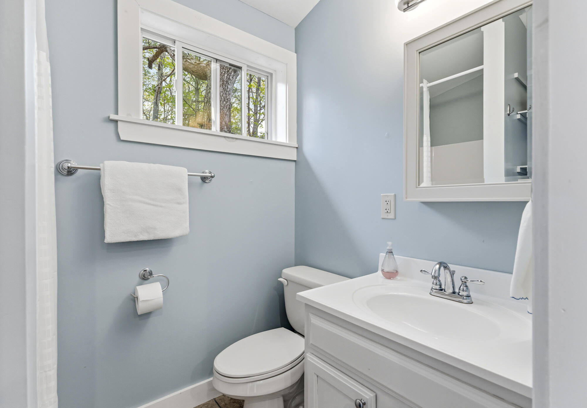 23A Baxter Road Raymond ME 04071