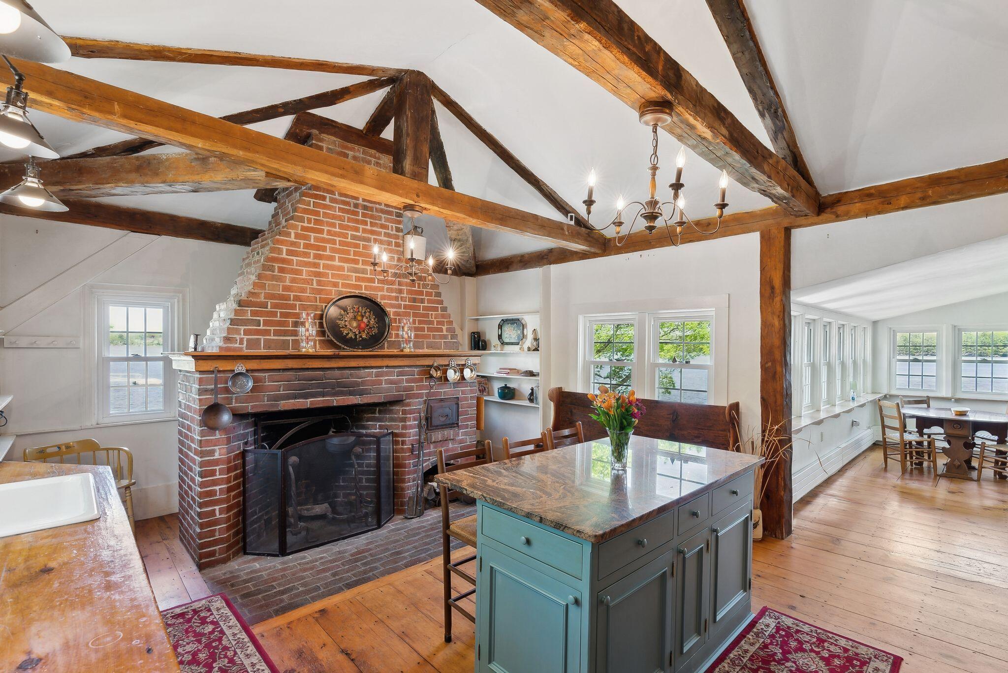 1463 Washington Street Bath ME 04530