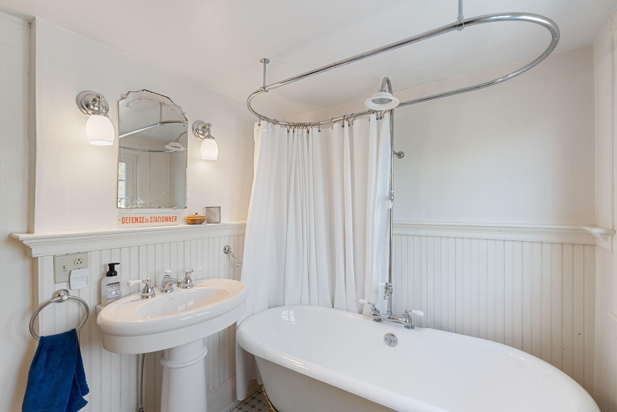 1463 Washington Street Bath ME 04530