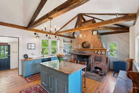 1463 Washington Street Bath ME 04530