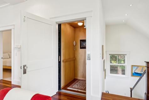 8 Cedar Street Camden ME 04843