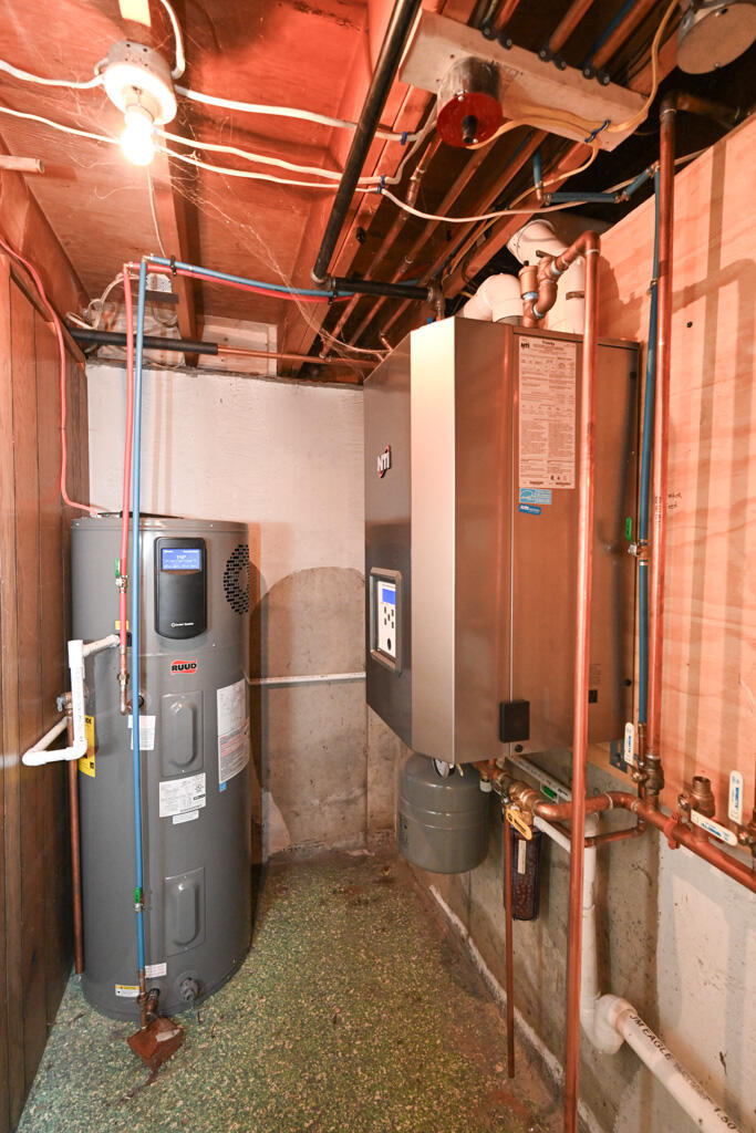 137 Dartmouth Street Bangor ME 04401