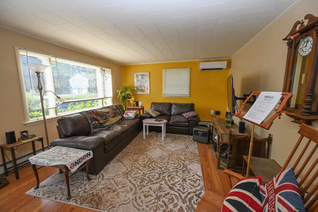 137 Dartmouth Street Bangor ME 04401