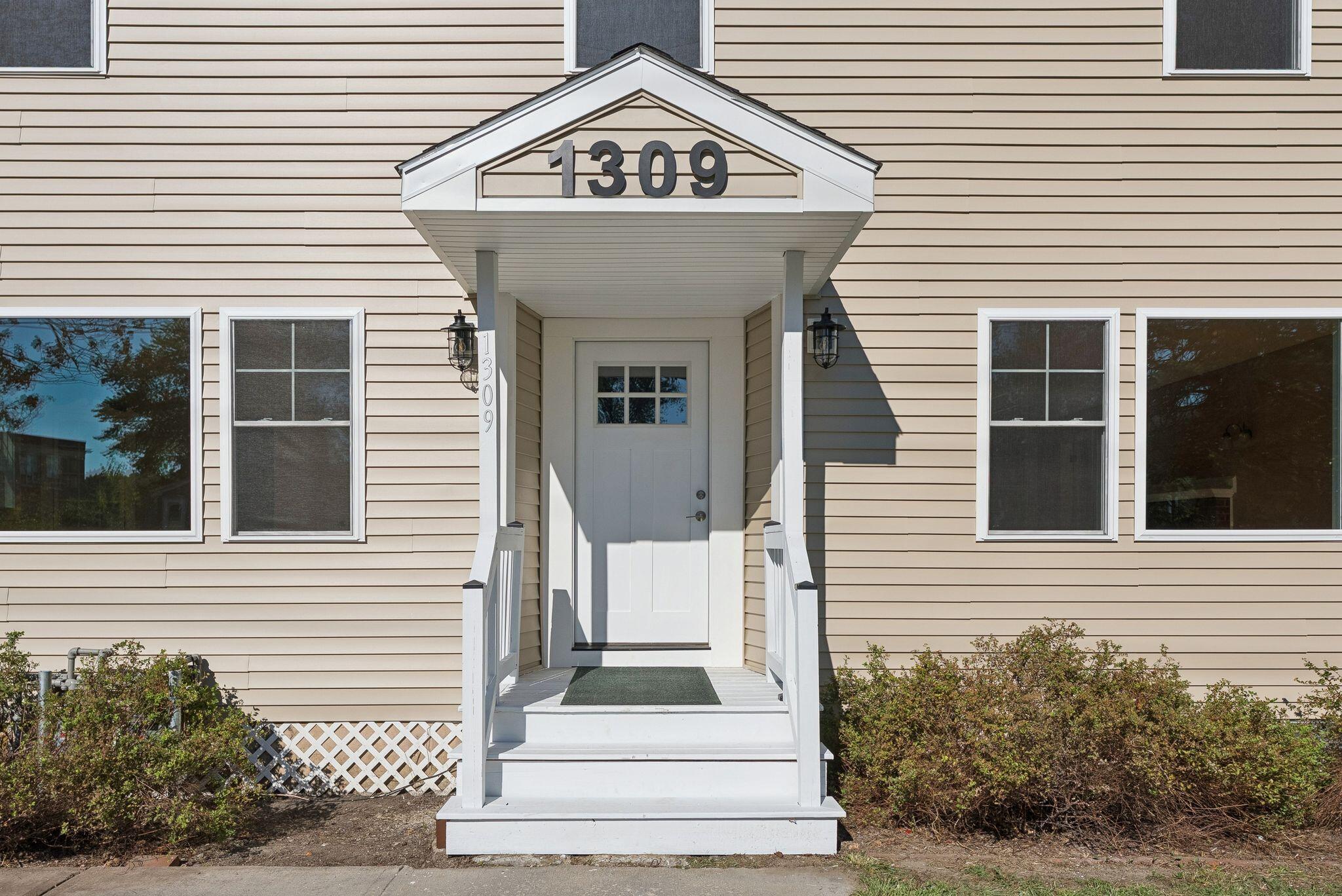 1309 Broadway South Portland ME 04106