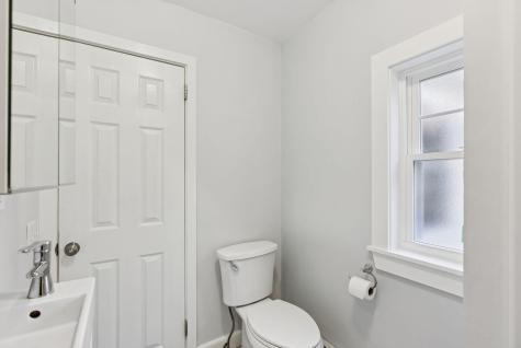 1309 Broadway South Portland ME 04106