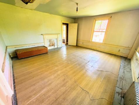 134 Falls Road Benton ME 04901