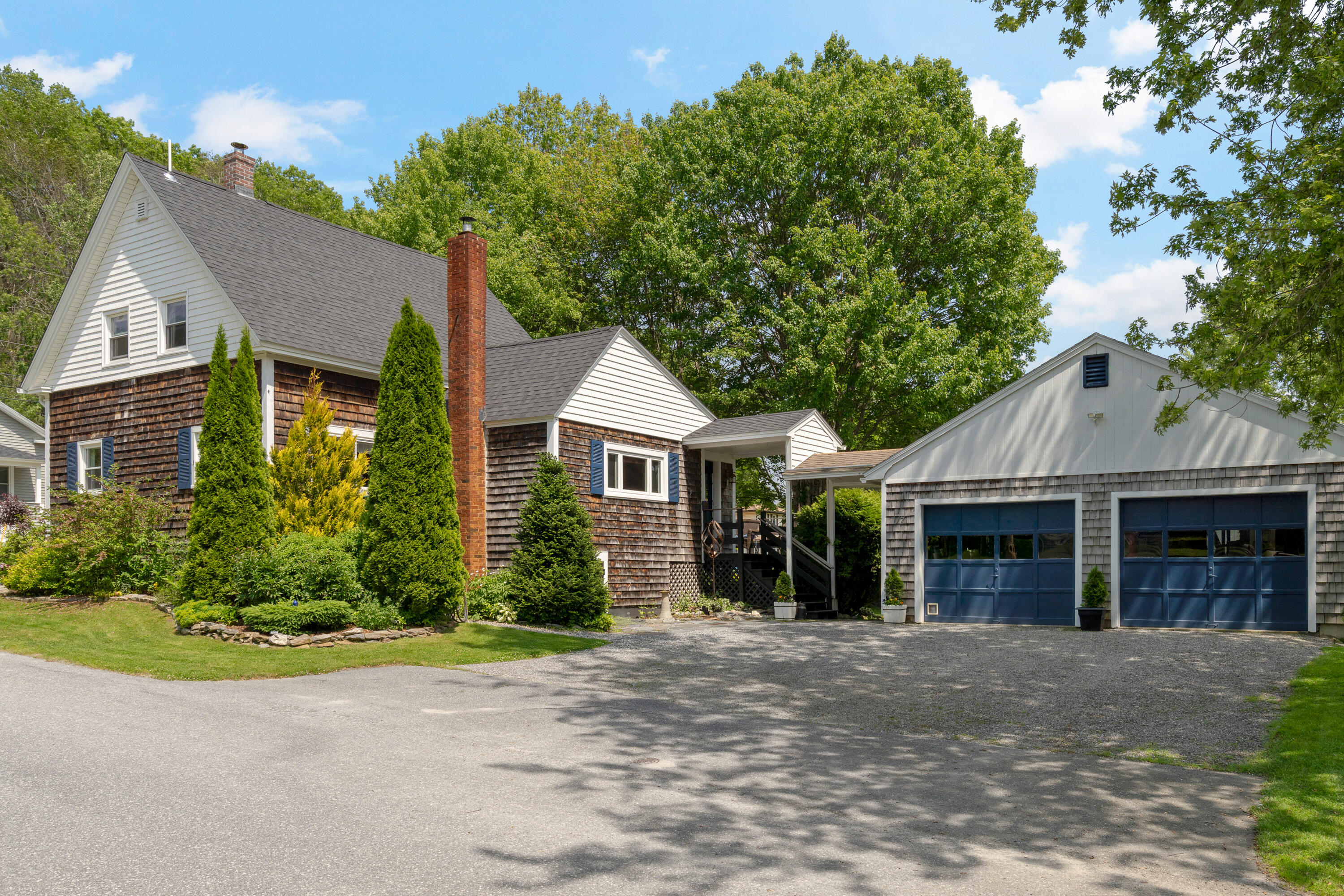 17 Middle Street Topsham ME 04086