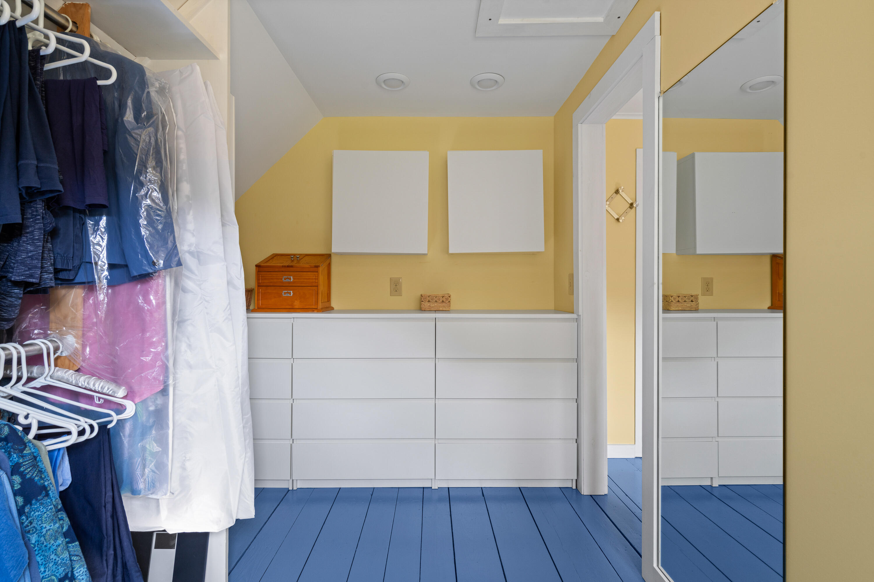 17 Middle Street Topsham ME 04086