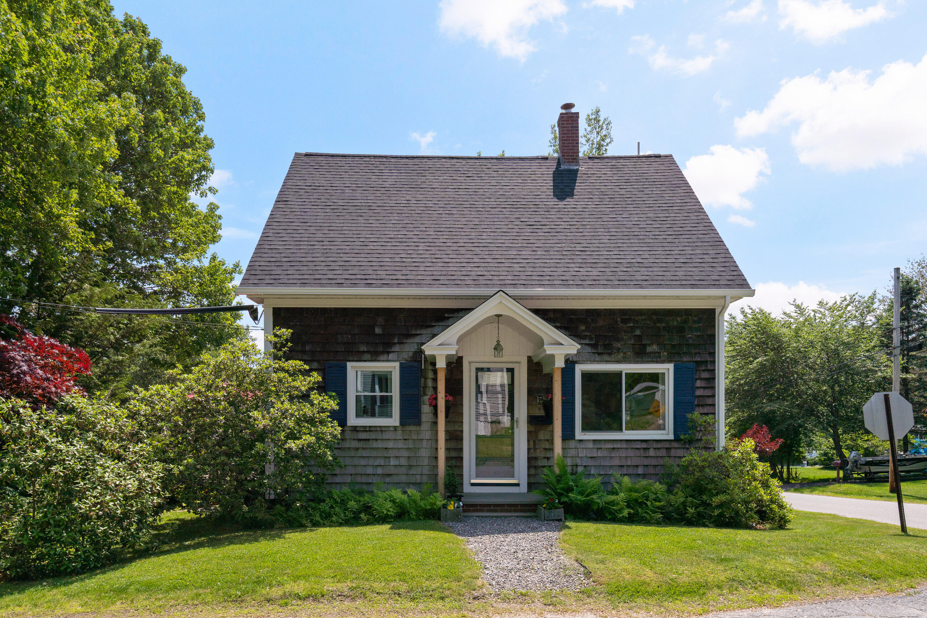 17 Middle Street Topsham ME 04086