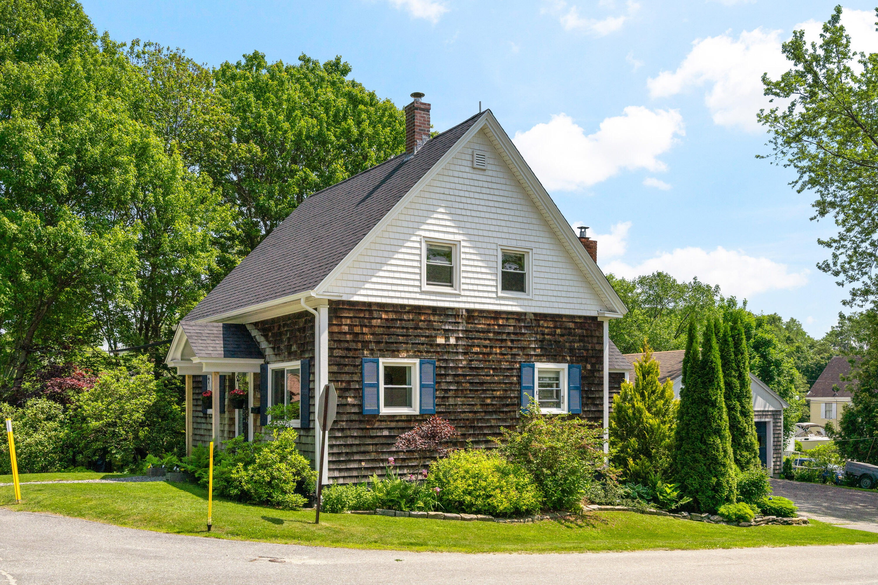 17 Middle Street Topsham ME 04086