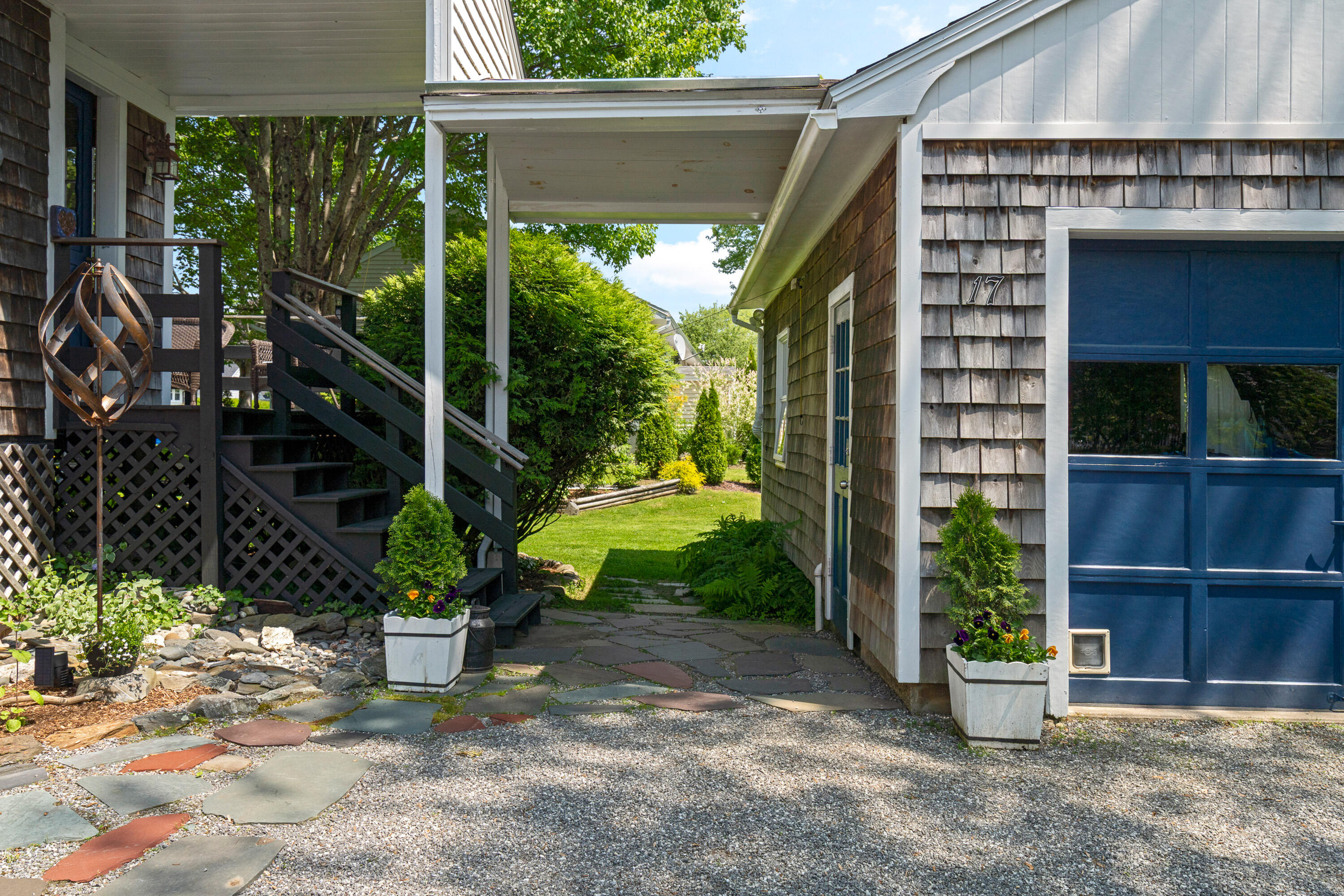 17 Middle Street Topsham ME 04086