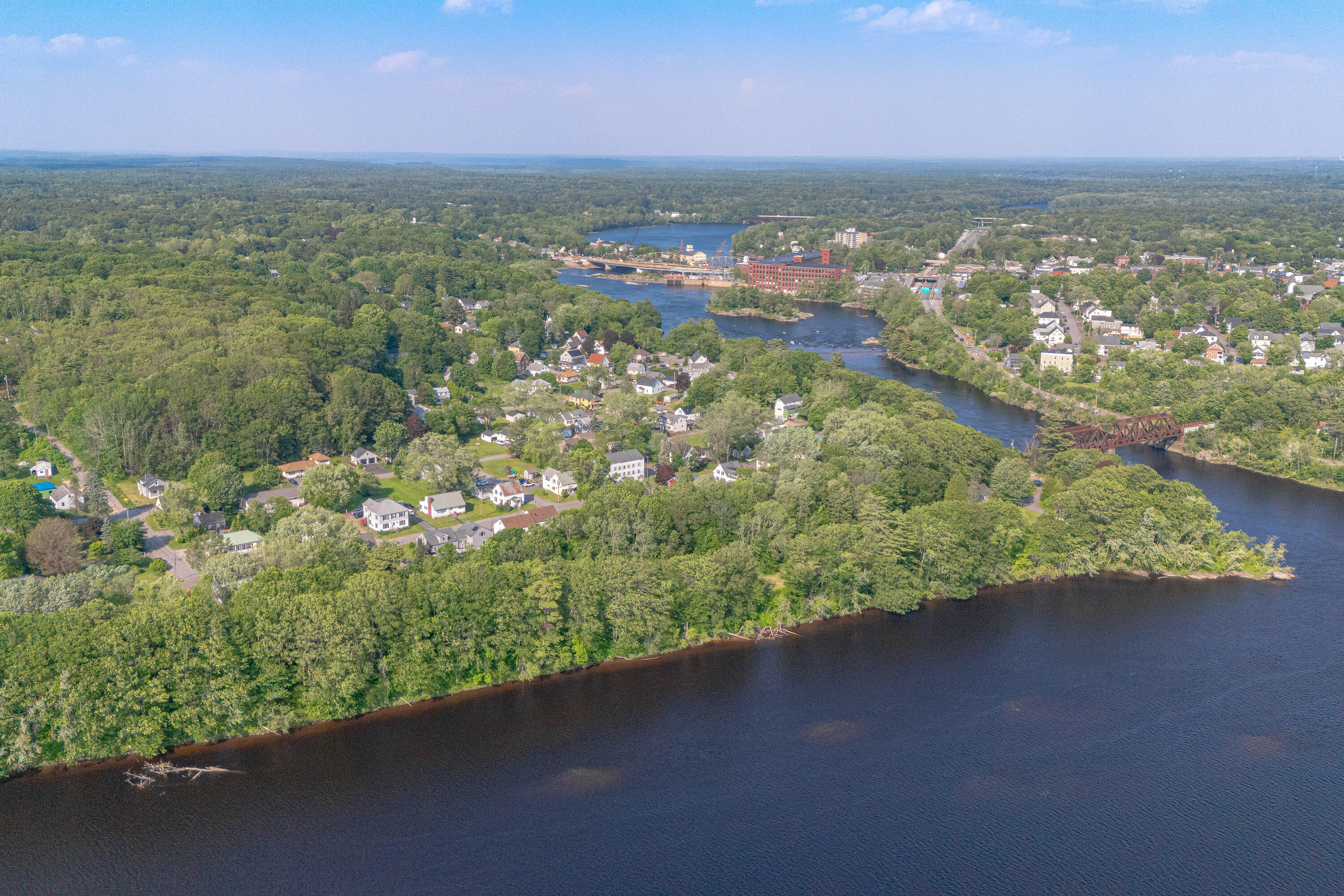 17 Middle Street Topsham ME 04086