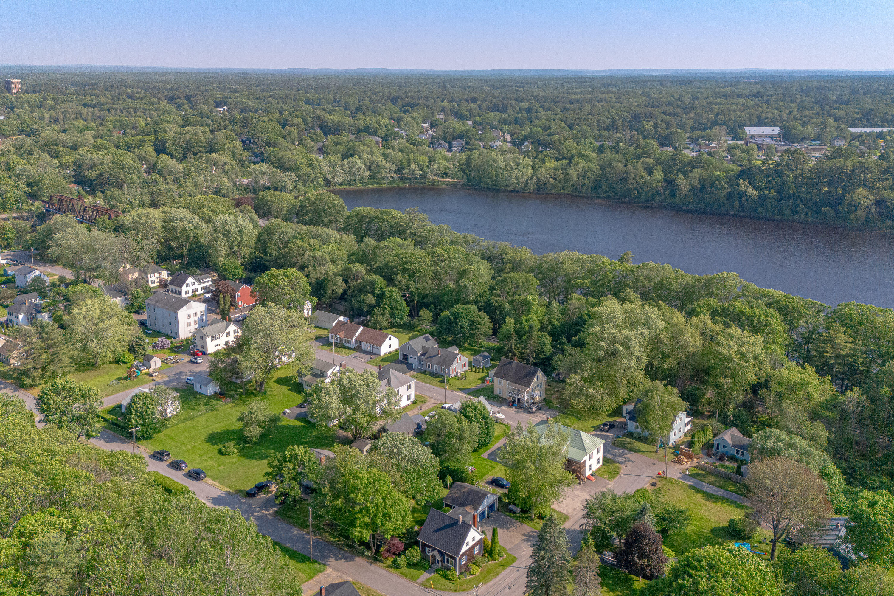 17 Middle Street Topsham ME 04086