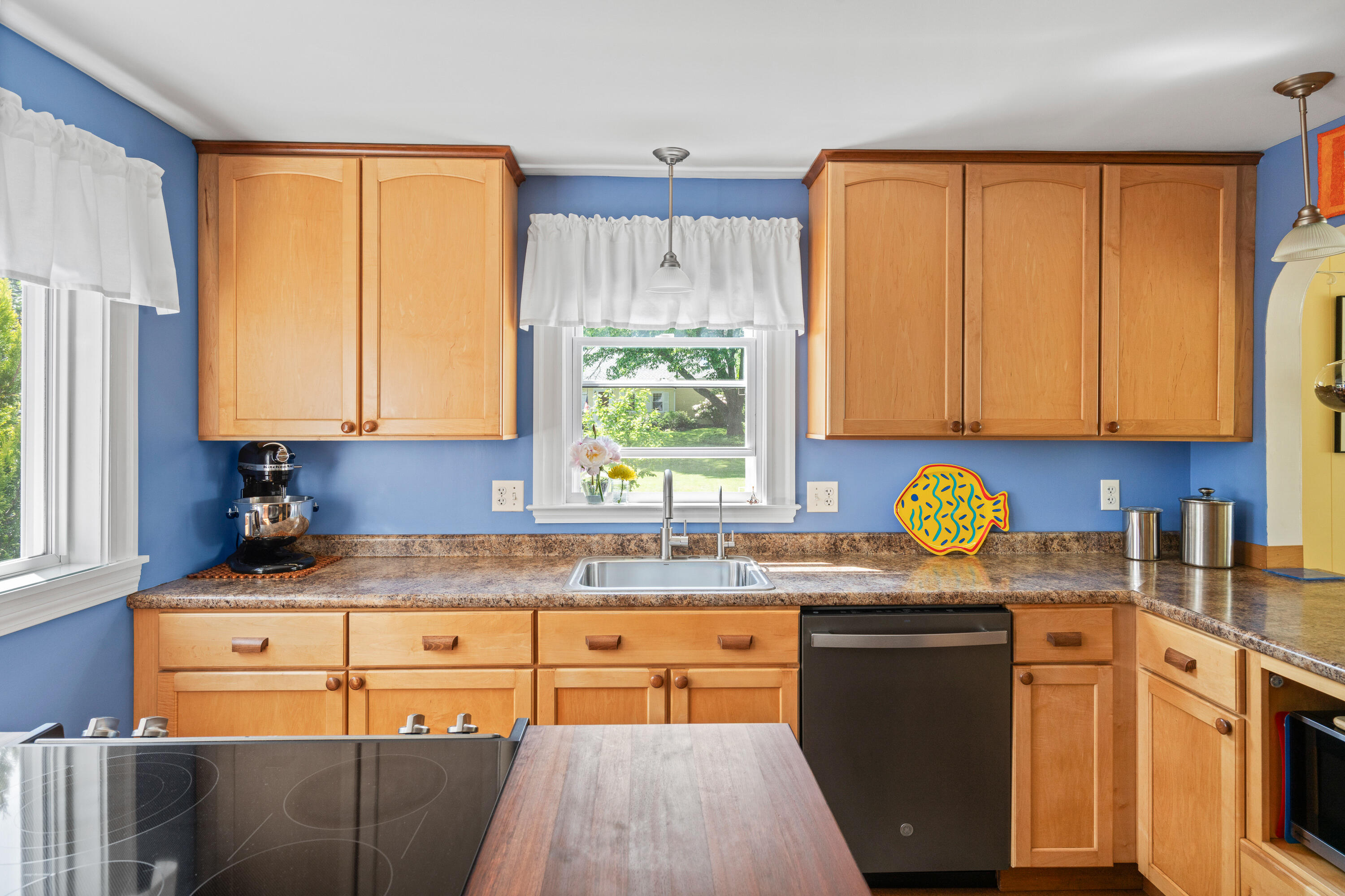 17 Middle Street Topsham ME 04086