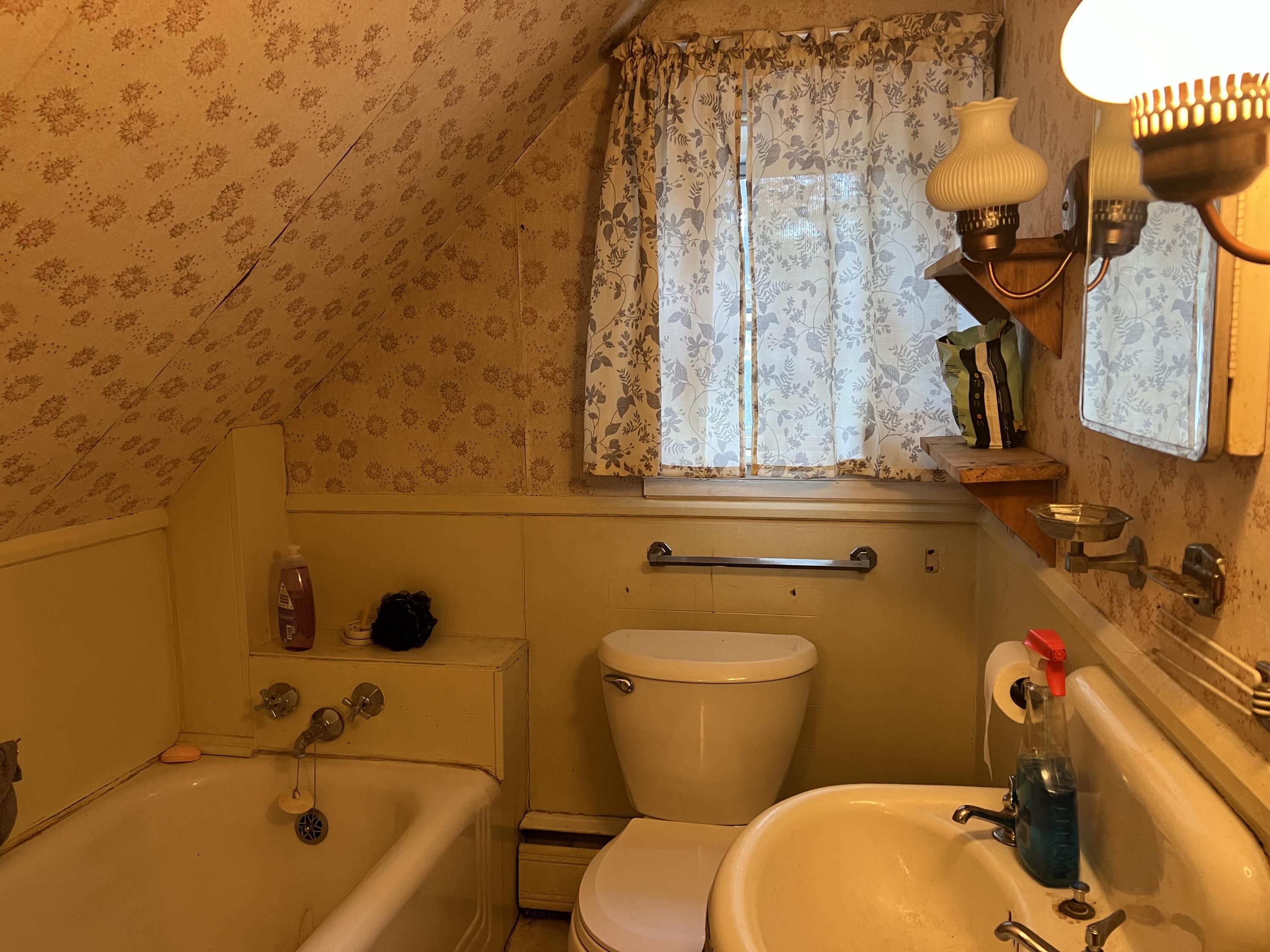 63 Rideout Avenue Lewiston ME 04240
