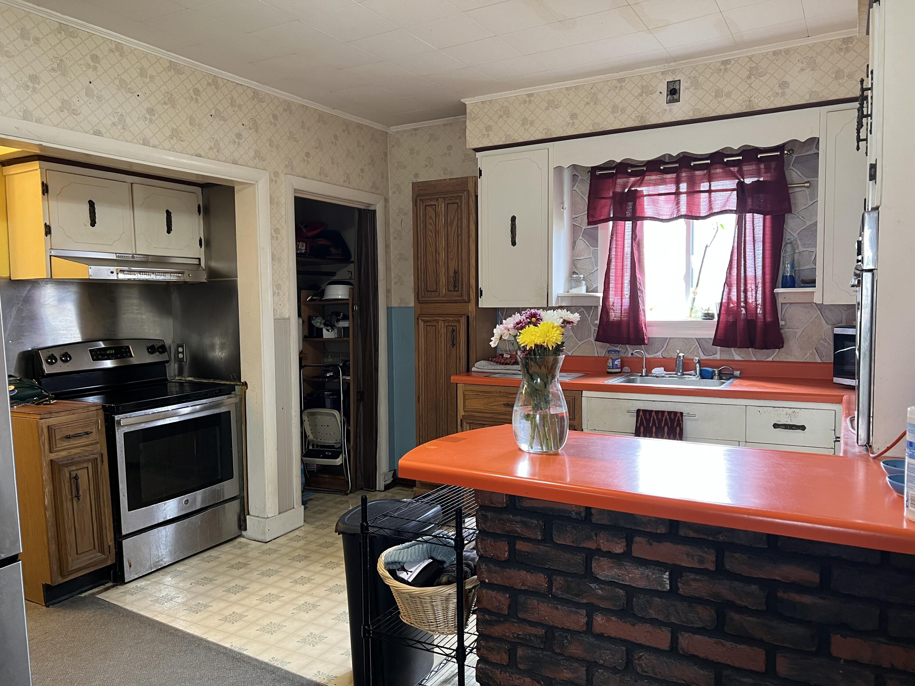 63 Rideout Avenue Lewiston ME 04240