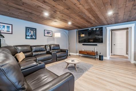 5 Whippoorwill Drive Naples ME 04055