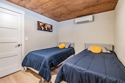 5 Whippoorwill Drive Naples ME 04055