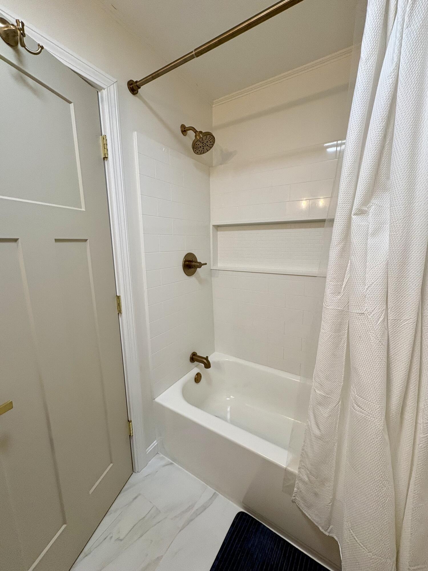 3 Mountainview Drive Lincoln ME 04457