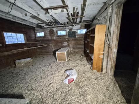 55 Cape Cod Hill Road New Sharon ME 04955