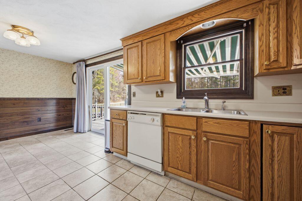 955 Bridgton Road Westbrook ME 04092